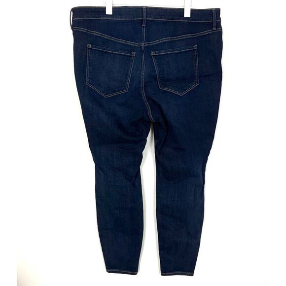 Old Navy High Rise Rockstar Super Skinny Jeans - Picture 5 of 8